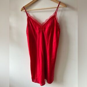 Victoria's Secret Red Lace Chemise / Slip M